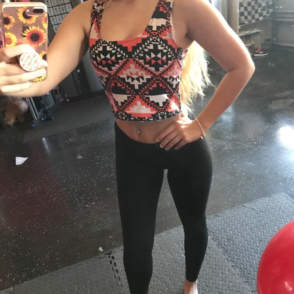 Patterned crop top💓